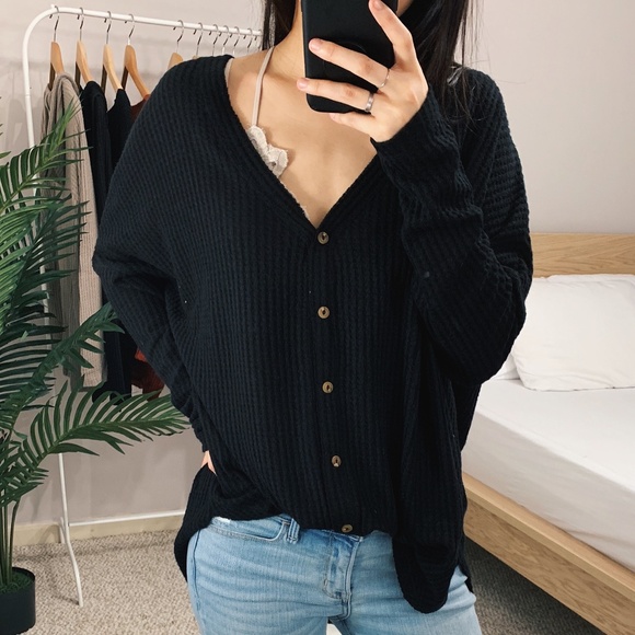 🆕 Vanessa - Black Oversized Thermal Top - Picture 4 of 8